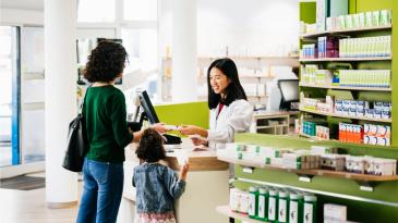 picture of women shopping