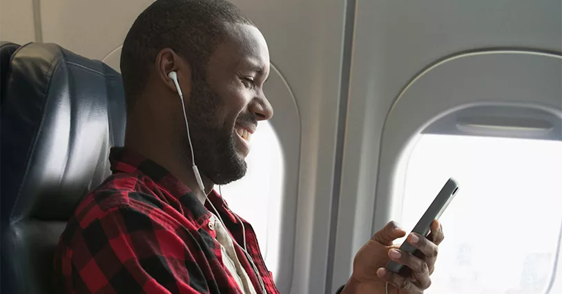 In-flight connectivity aboard an airplane